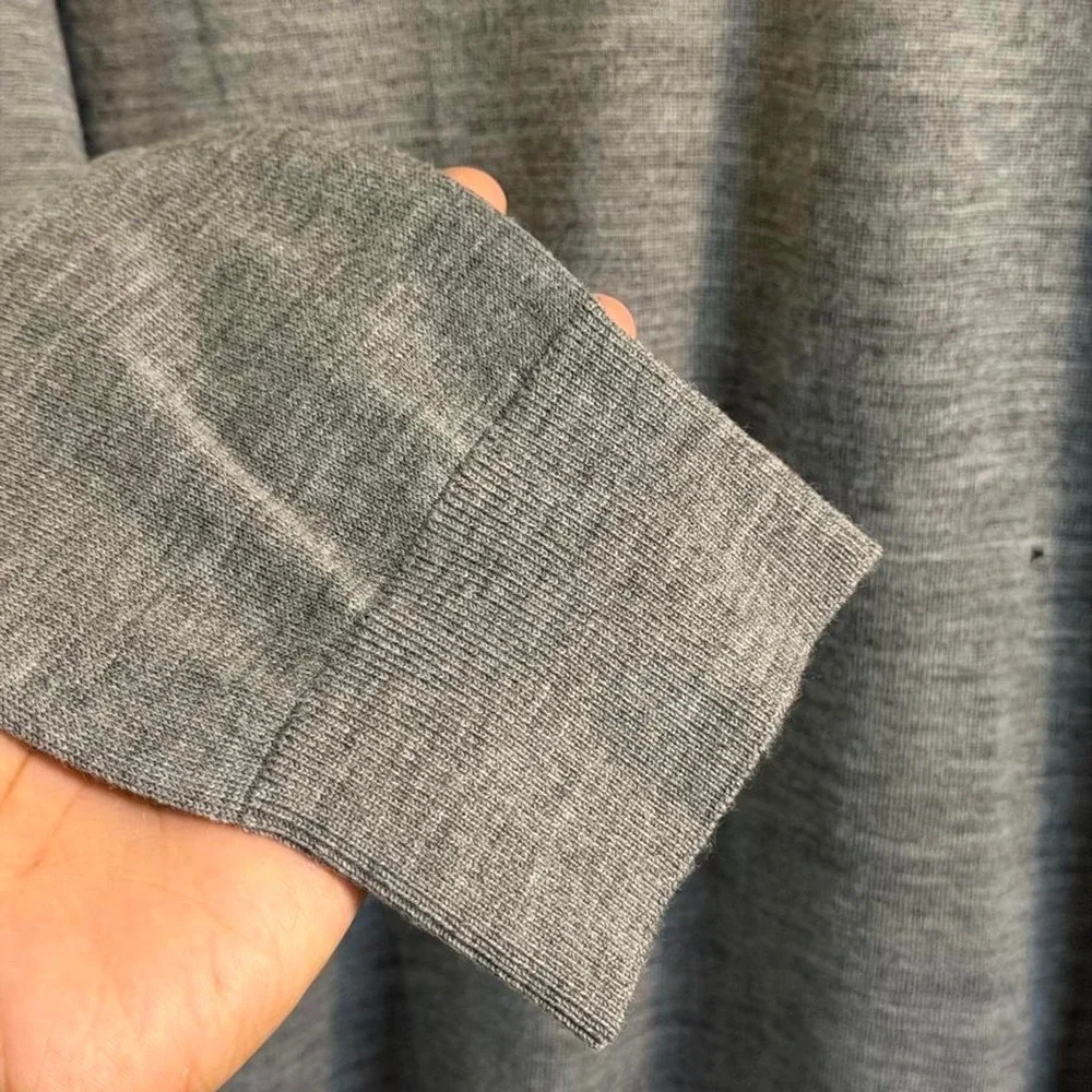 Office Sire Banana Republic Fine Merino Wool V-Neck Sweater Grey Size L